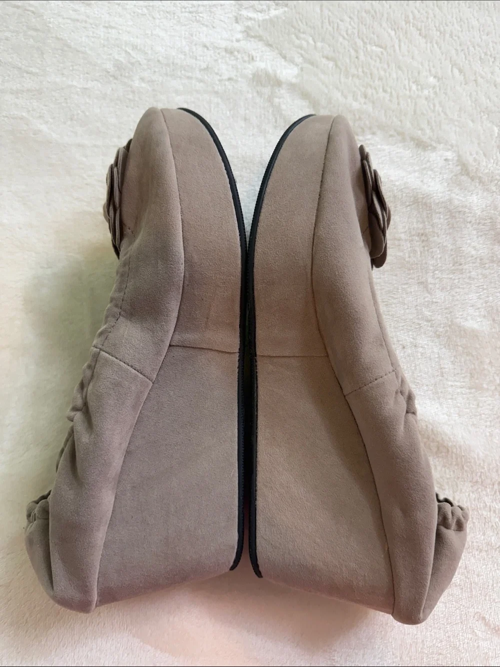 Restricted Delilah Taupe Floral Appliqué Wedge Platform Ballet Flats SZ 10 NWOT